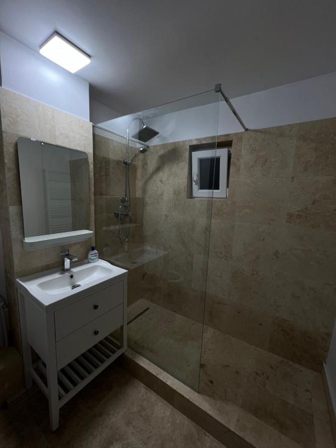 The Urban Hub 2 Apartment Iasi Exterior photo